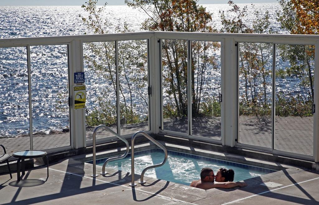 Bluefin Bay On Lake Superior Tofte Екстер'єр фото